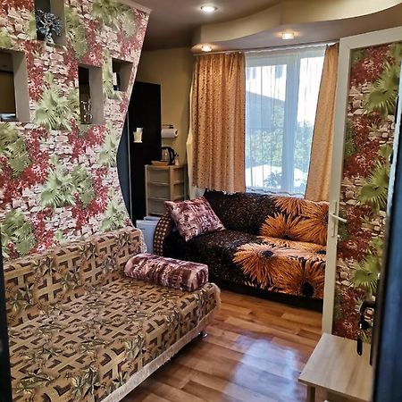 Гостевой Дом В Гаграх"Море Солнца" Gagra Extérieur photo